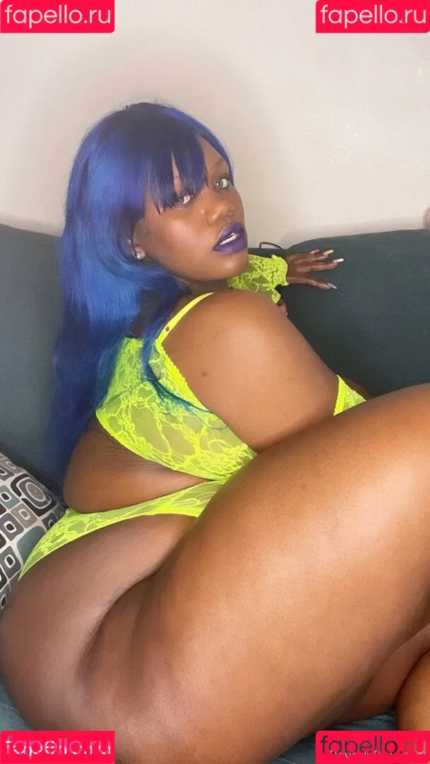 beverlyblue3x Onlyfans Photo Gallery 