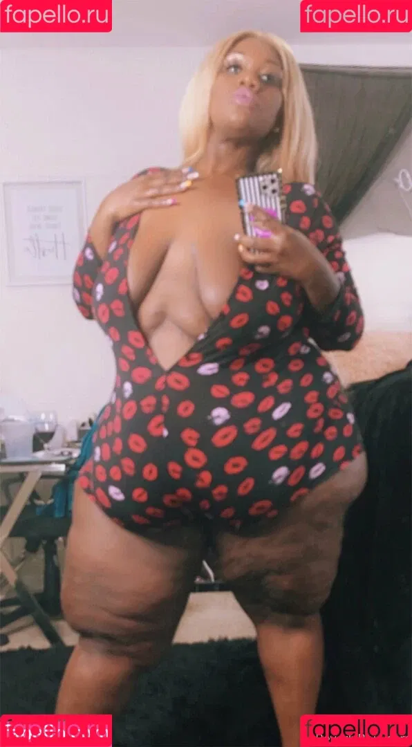 beverlyblue3x Onlyfans Photo Gallery 
