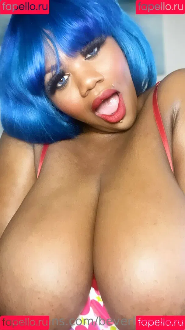 beverlyblue3x Onlyfans Photo Gallery 
