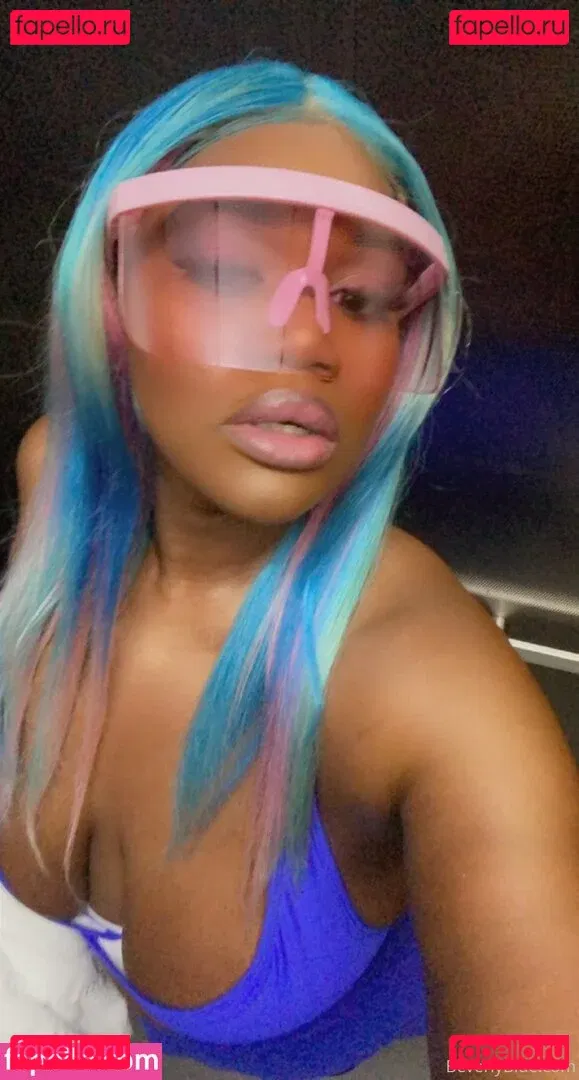 beverlyblue3x Onlyfans Photo Gallery 