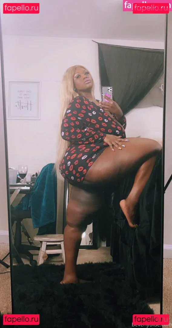 beverlyblue3x Onlyfans Photo Gallery 