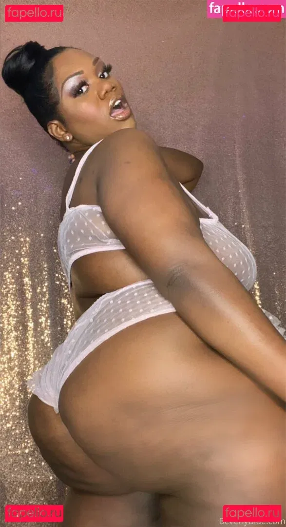beverlyblue3x Onlyfans Photo Gallery 