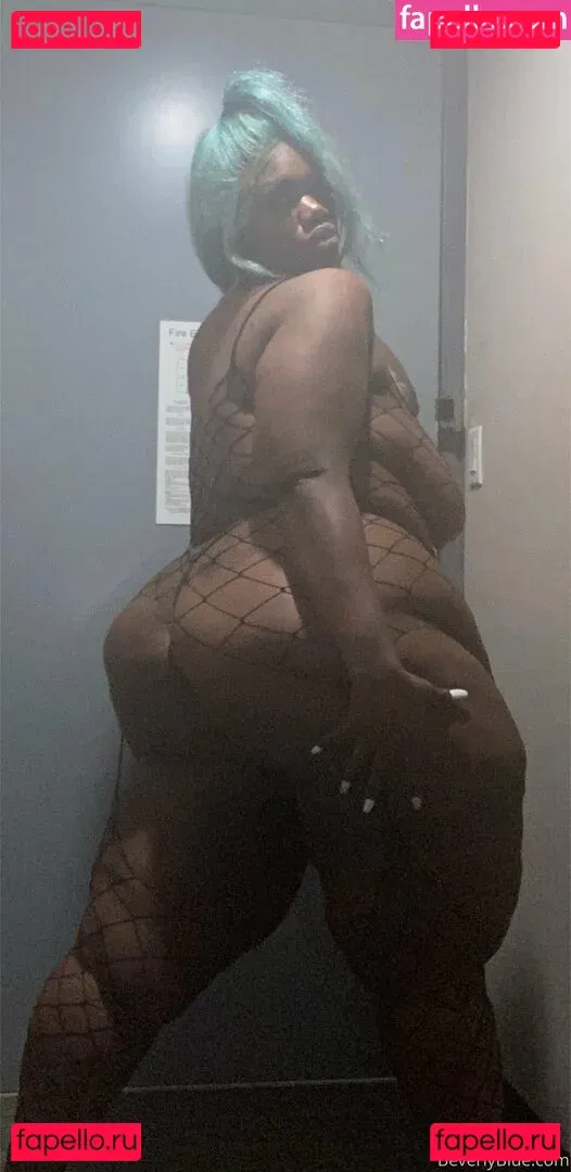 beverlyblue3x Onlyfans Photo Gallery 
