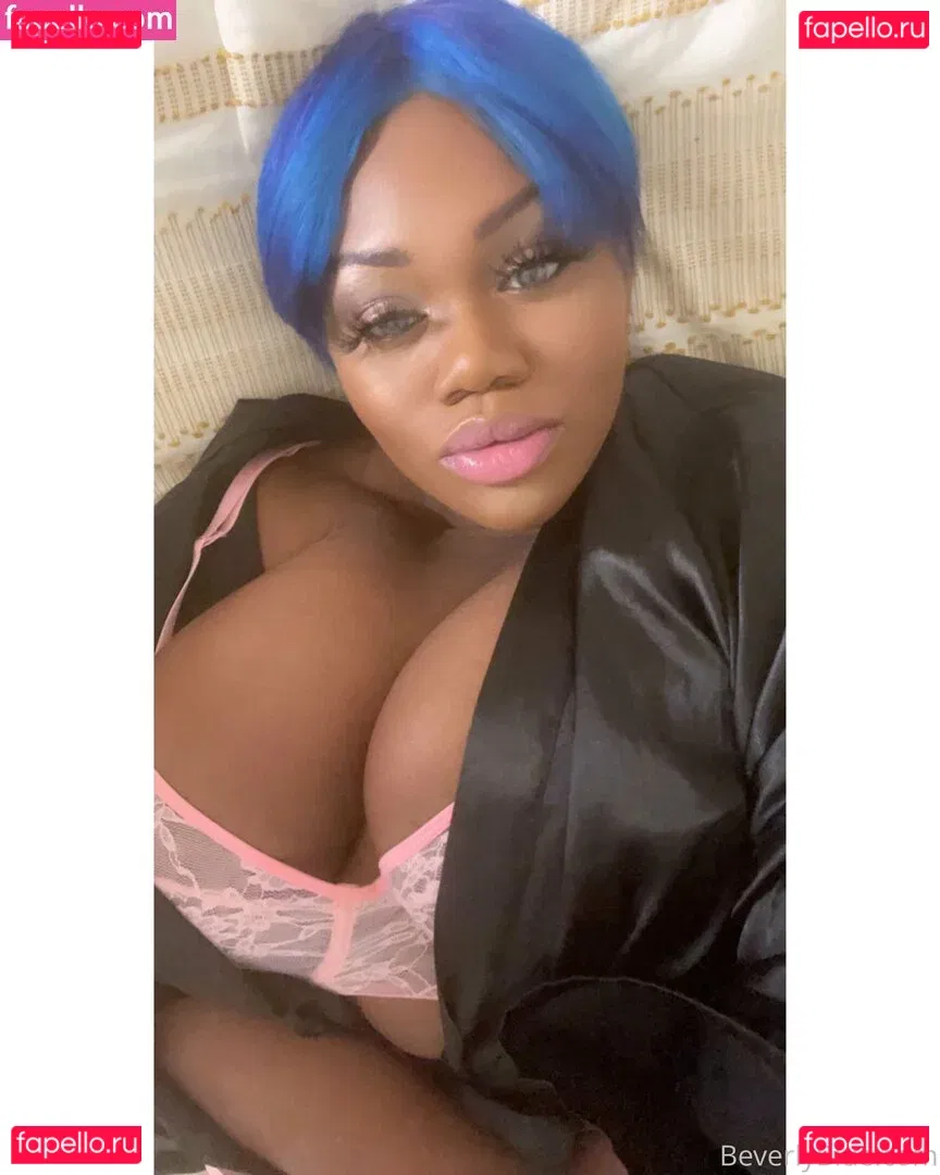 beverlyblue3x Onlyfans Photo Gallery 
