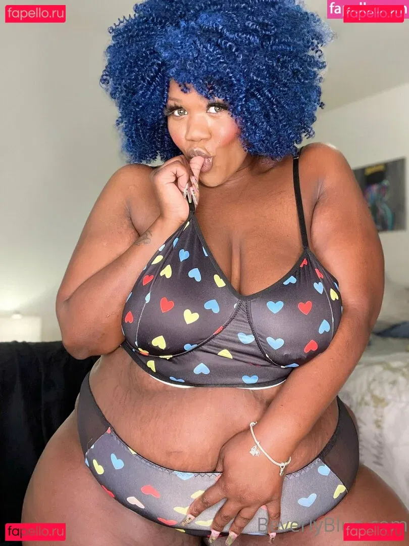 beverlyblue3x Onlyfans Photo Gallery 