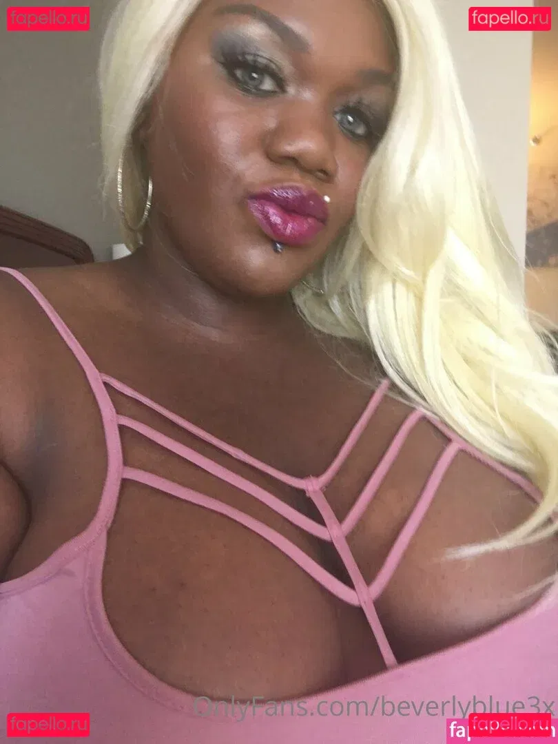 beverlyblue3x Onlyfans Photo Gallery 