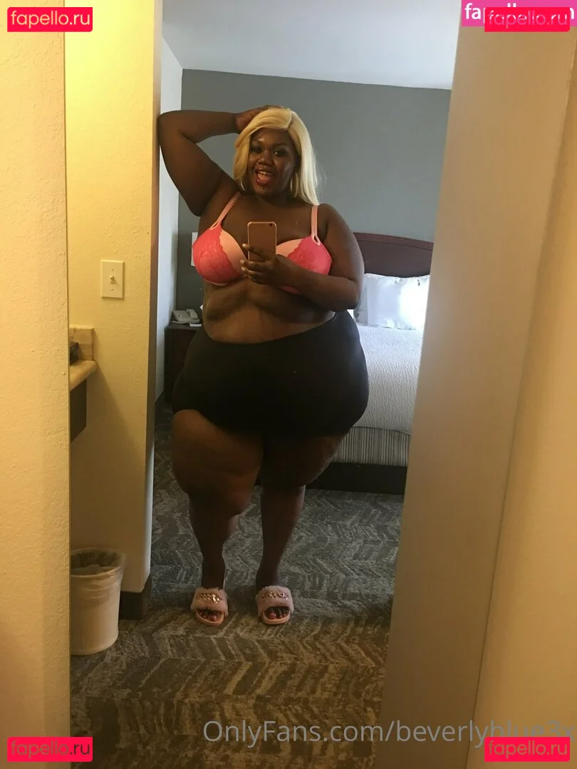 beverlyblue3x Onlyfans Photo Gallery 