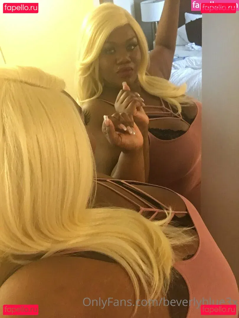 beverlyblue3x Onlyfans Photo Gallery 