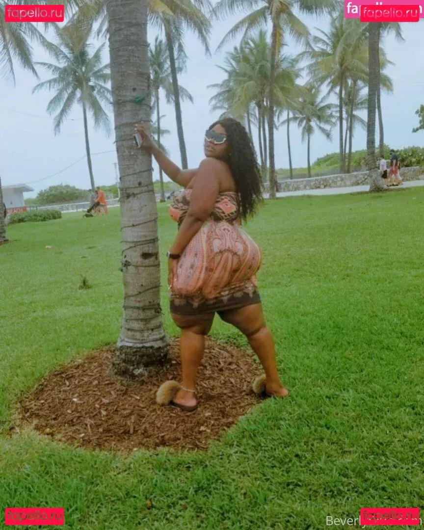 beverlyblue3x Onlyfans Photo Gallery 