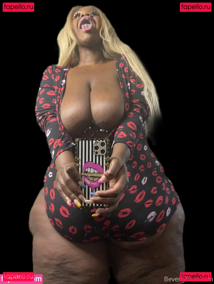 beverlyblue3x Onlyfans Photo Gallery 