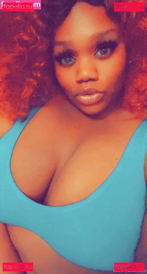 beverlyblue3x Onlyfans Photo Gallery 