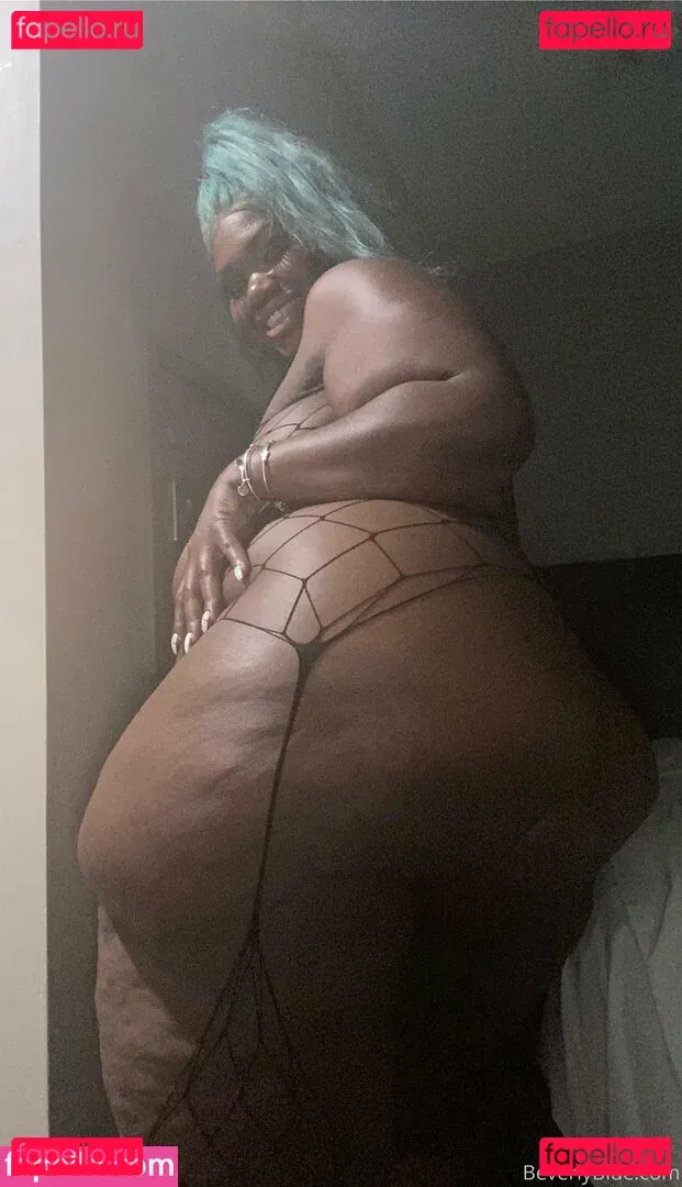 beverlyblue3x Onlyfans Photo Gallery 
