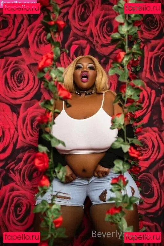 beverlyblue3x Onlyfans Photo Gallery 