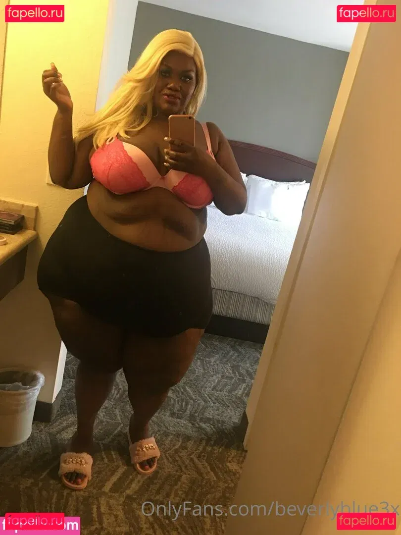beverlyblue3x Onlyfans Photo Gallery 