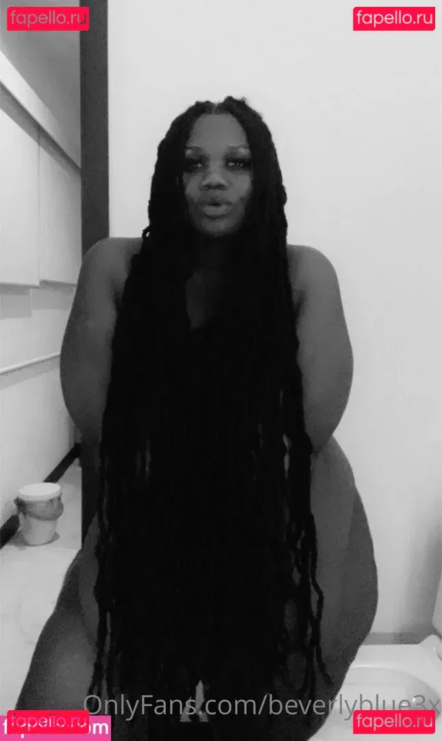 beverlyblue3x Onlyfans Photo Gallery 