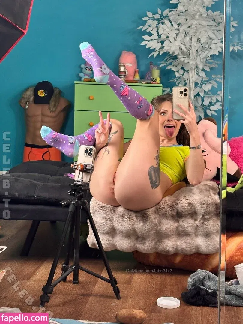 Tabs24x7 Onlyfans Photo Gallery 