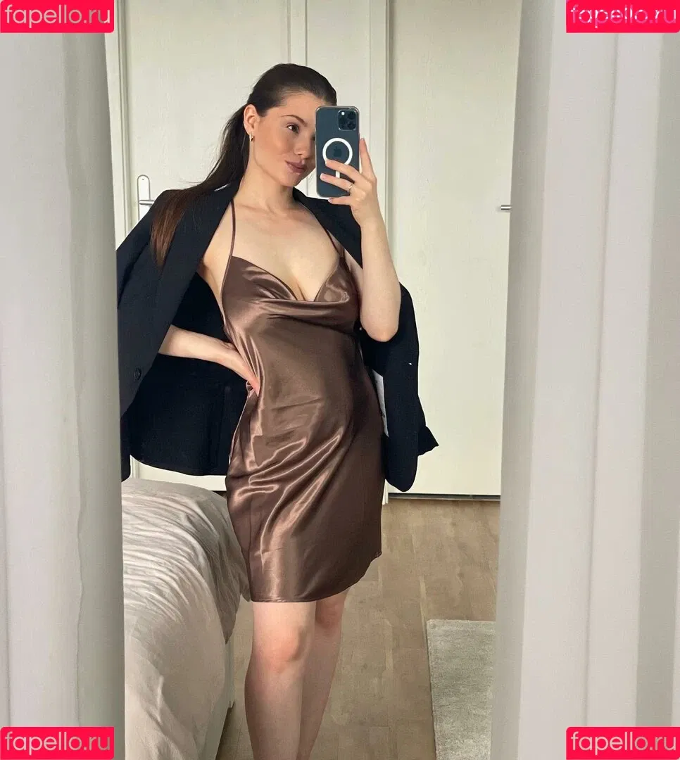 Madlen.brandao Onlyfans Photo Gallery 