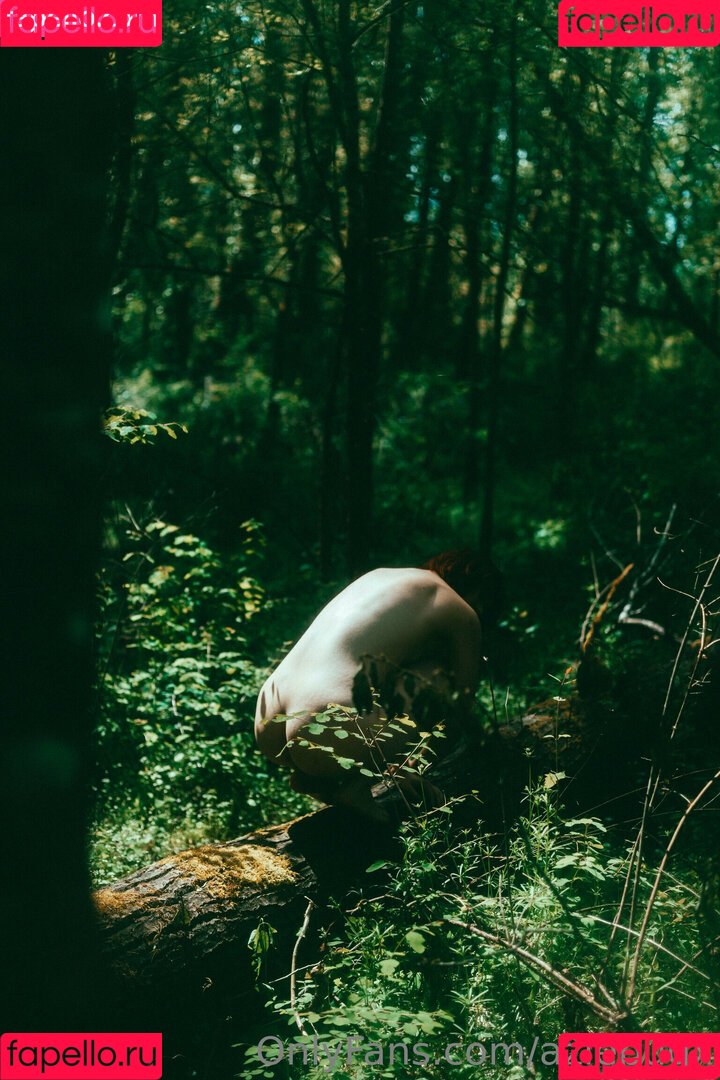 aziebugx Onlyfans Photo Gallery 