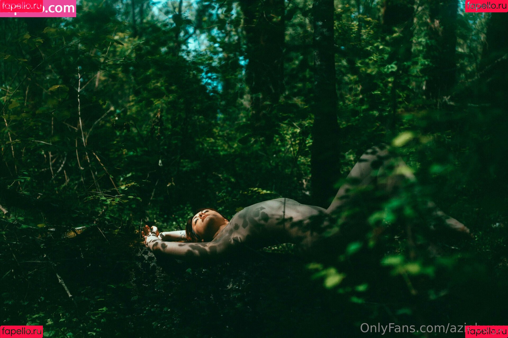 aziebugx Onlyfans Photo Gallery 