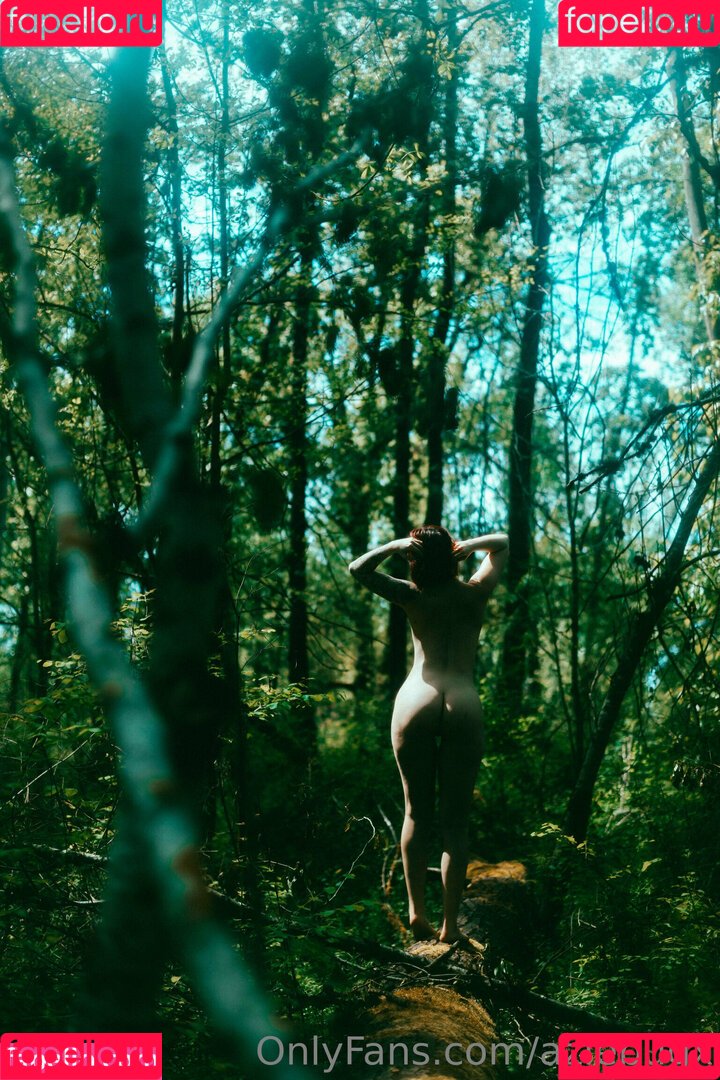 aziebugx Onlyfans Photo Gallery 