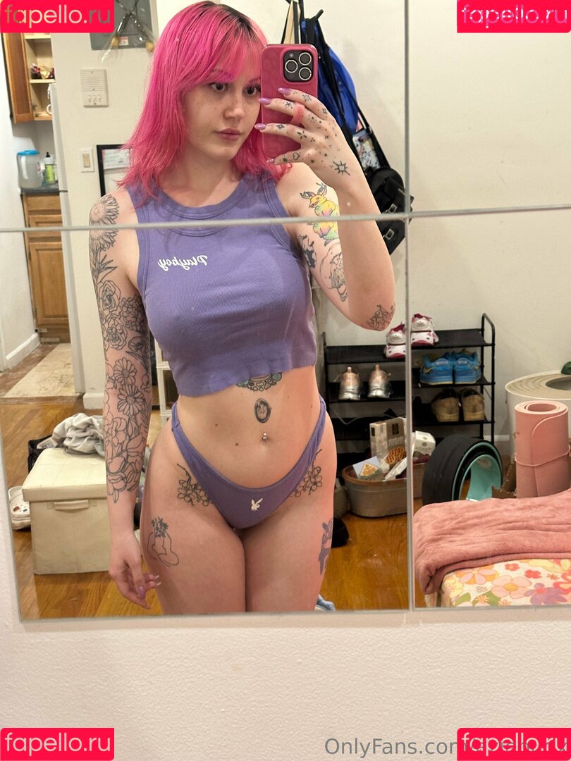 aziebugx Onlyfans Photo Gallery 