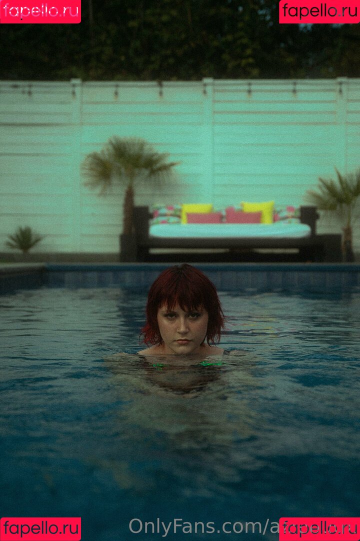 aziebugx Onlyfans Photo Gallery 