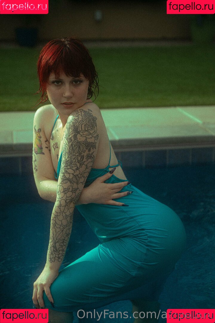 aziebugx Onlyfans Photo Gallery 