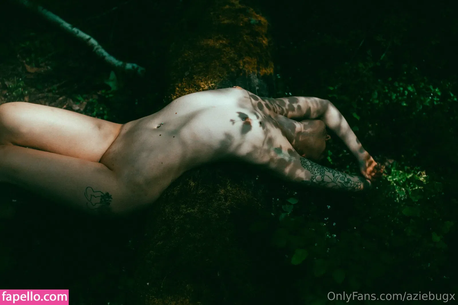 aziebugx Onlyfans Photo Gallery 