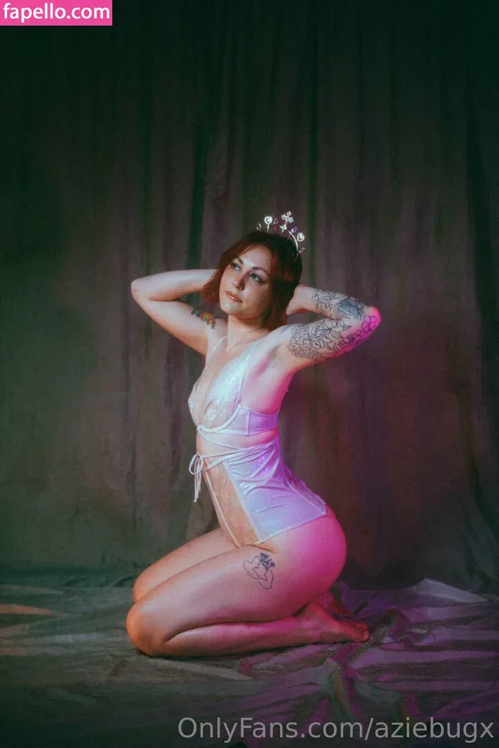 aziebugx Onlyfans Photo Gallery 