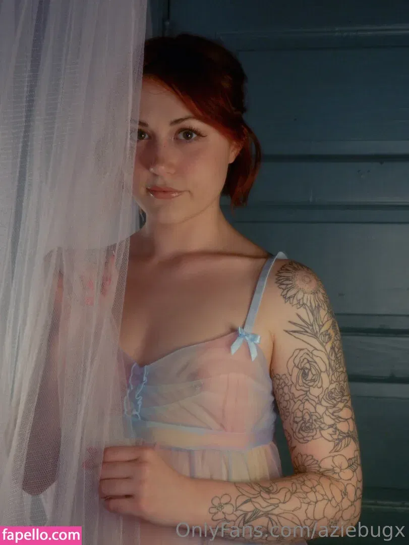 aziebugx Onlyfans Photo Gallery 