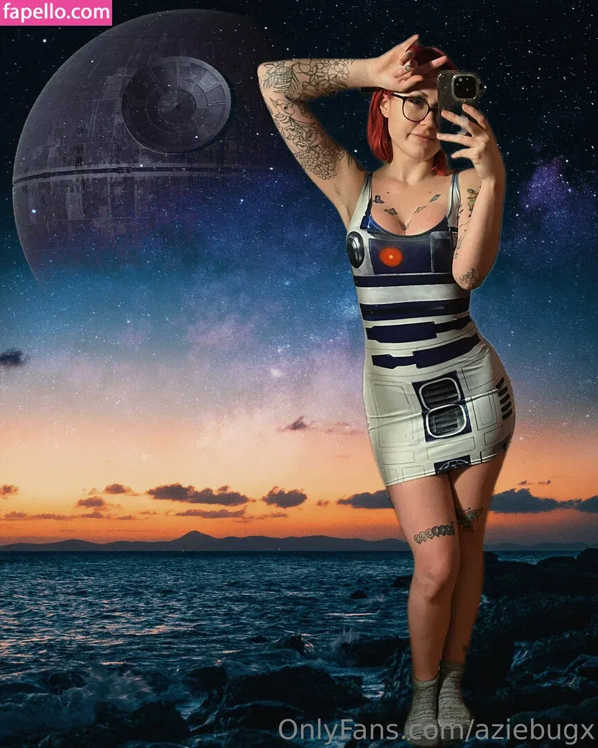 aziebugx Onlyfans Photo Gallery 