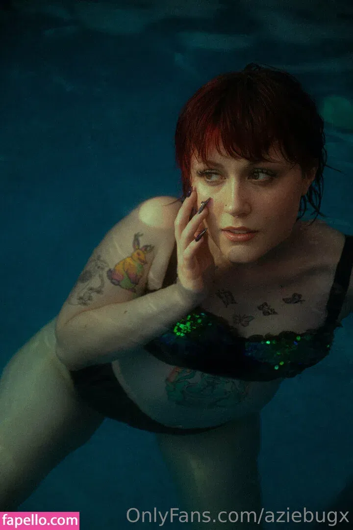 aziebugx Onlyfans Photo Gallery 