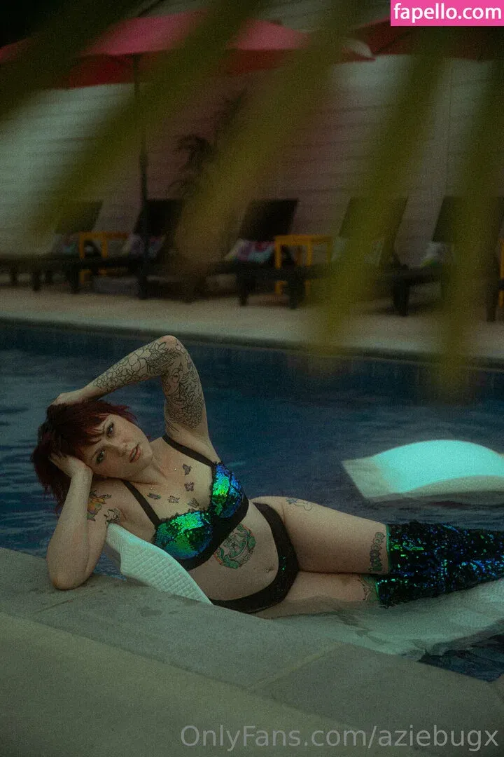 aziebugx Onlyfans Photo Gallery 