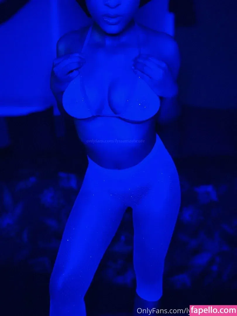 Alyssa Maxwell Onlyfans Photo Gallery 