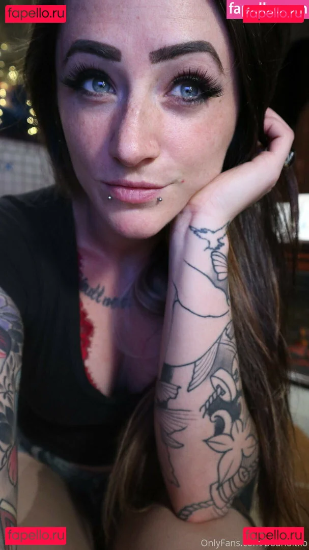 bbanditxo Onlyfans Photo Gallery 