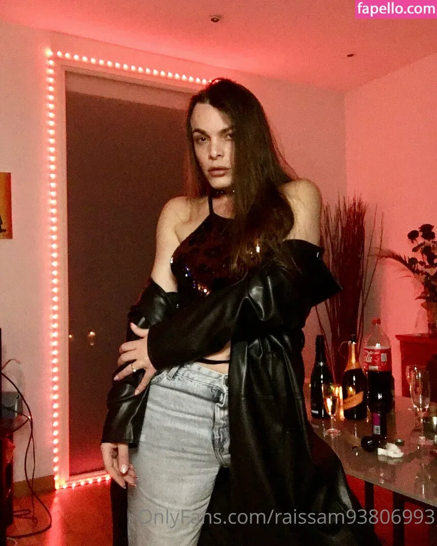 raissam93806993 Onlyfans Photo Gallery 