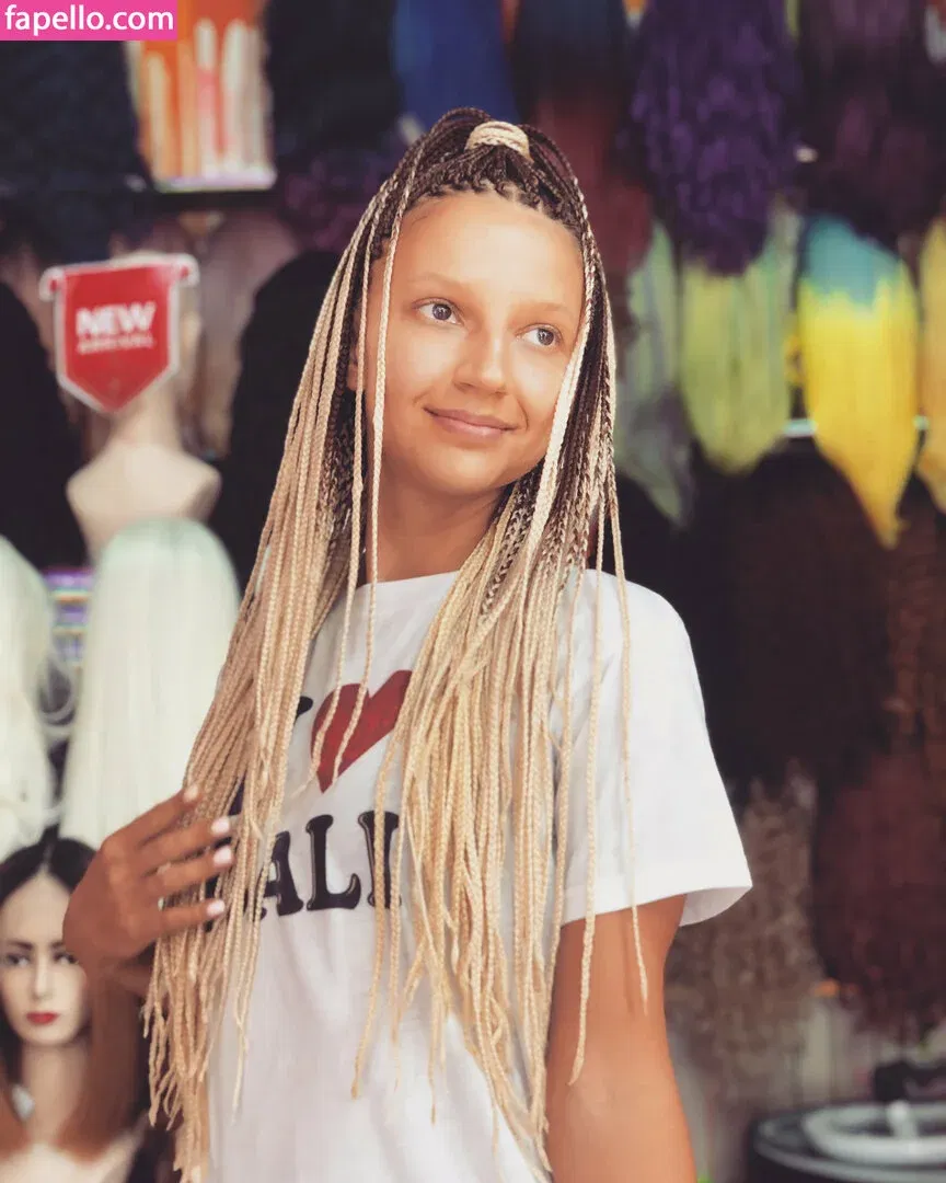 a1isa Onlyfans Photo Gallery 