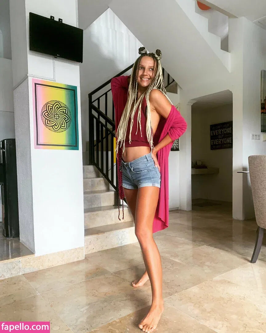 a1isa Onlyfans Photo Gallery 