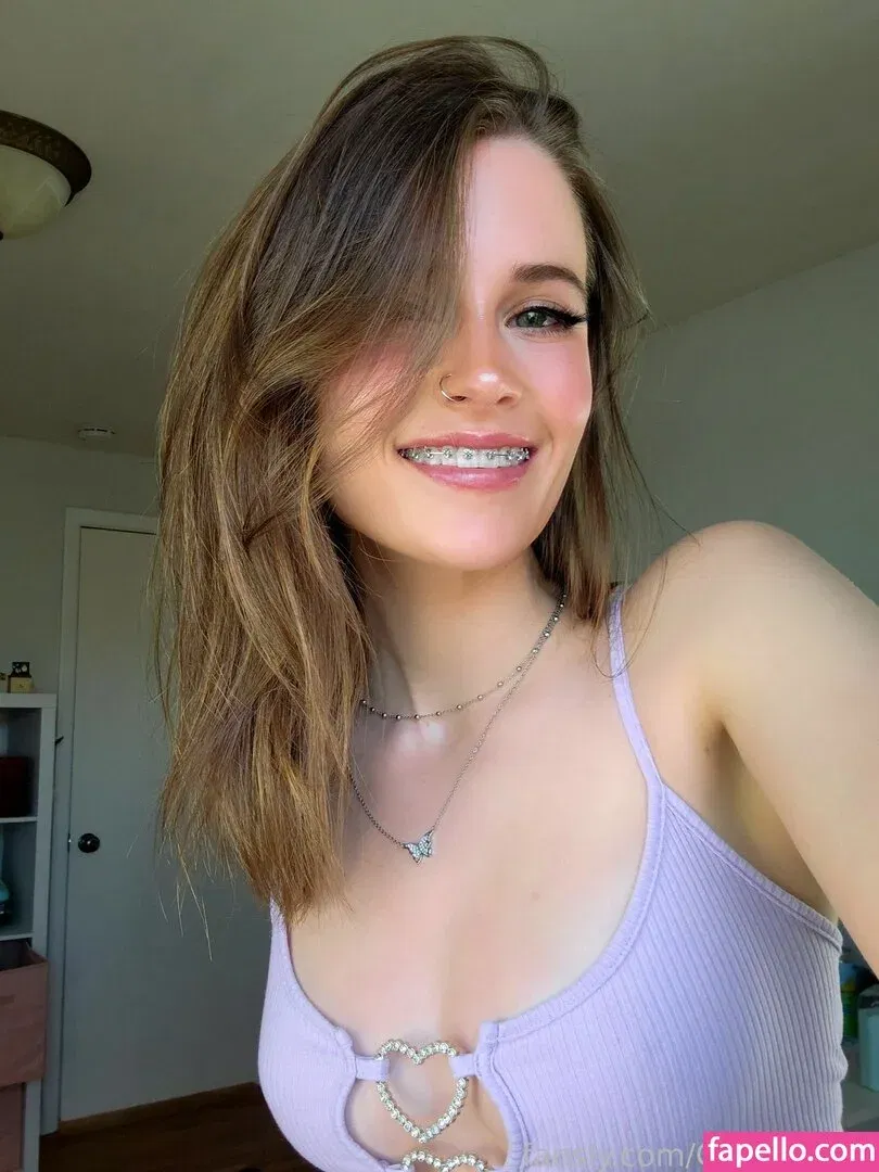 Gemmaelle Onlyfans Photo Gallery 