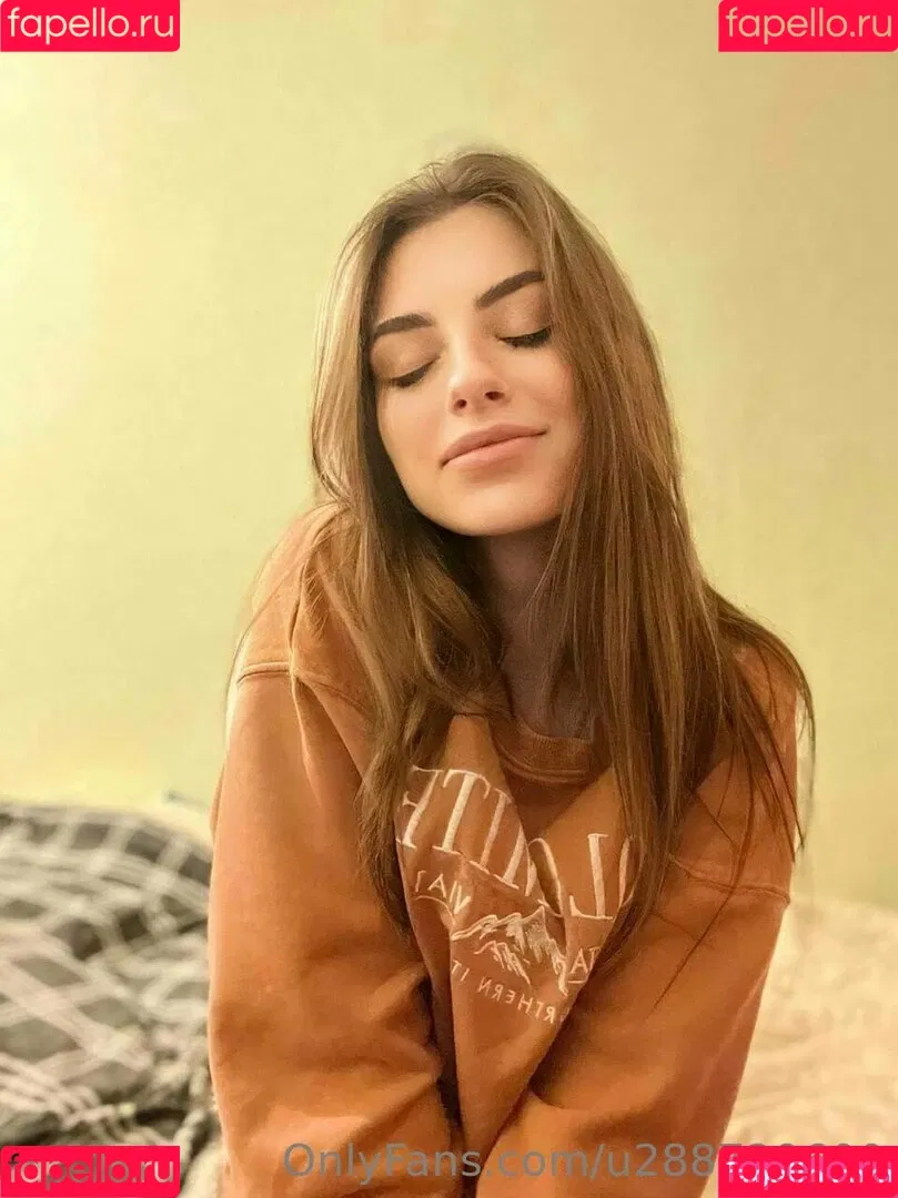 annie_minor Onlyfans Photo Gallery 