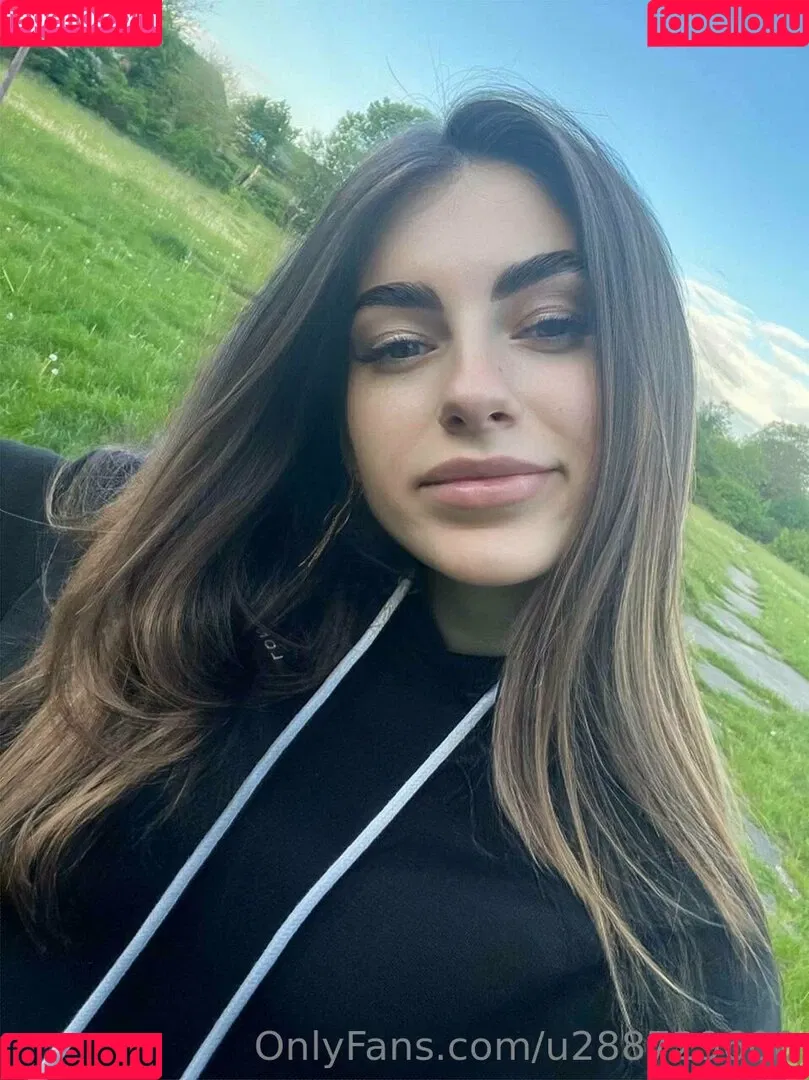 annie_minor Onlyfans Photo Gallery 