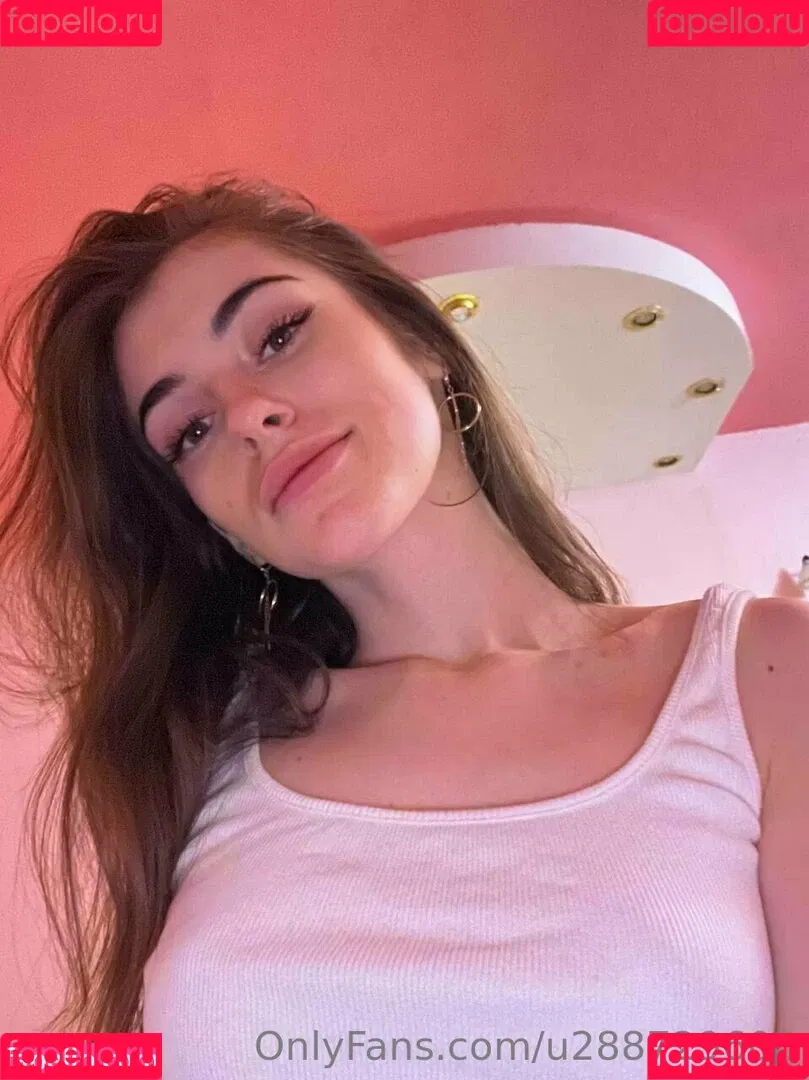annie_minor Onlyfans Photo Gallery 