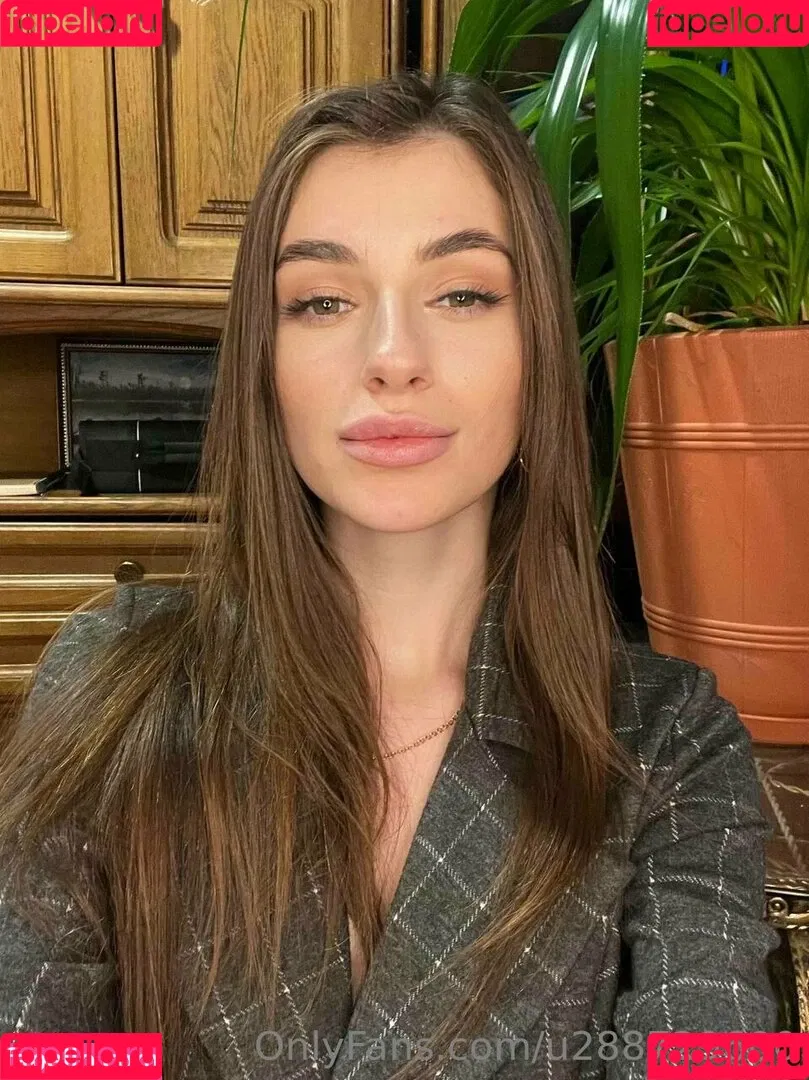 annie_minor Onlyfans Photo Gallery 