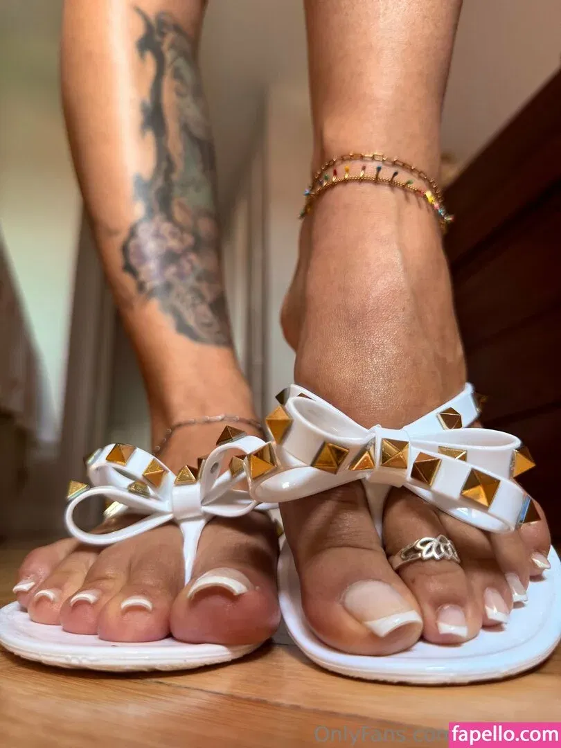 solesmad Onlyfans Photo Gallery 