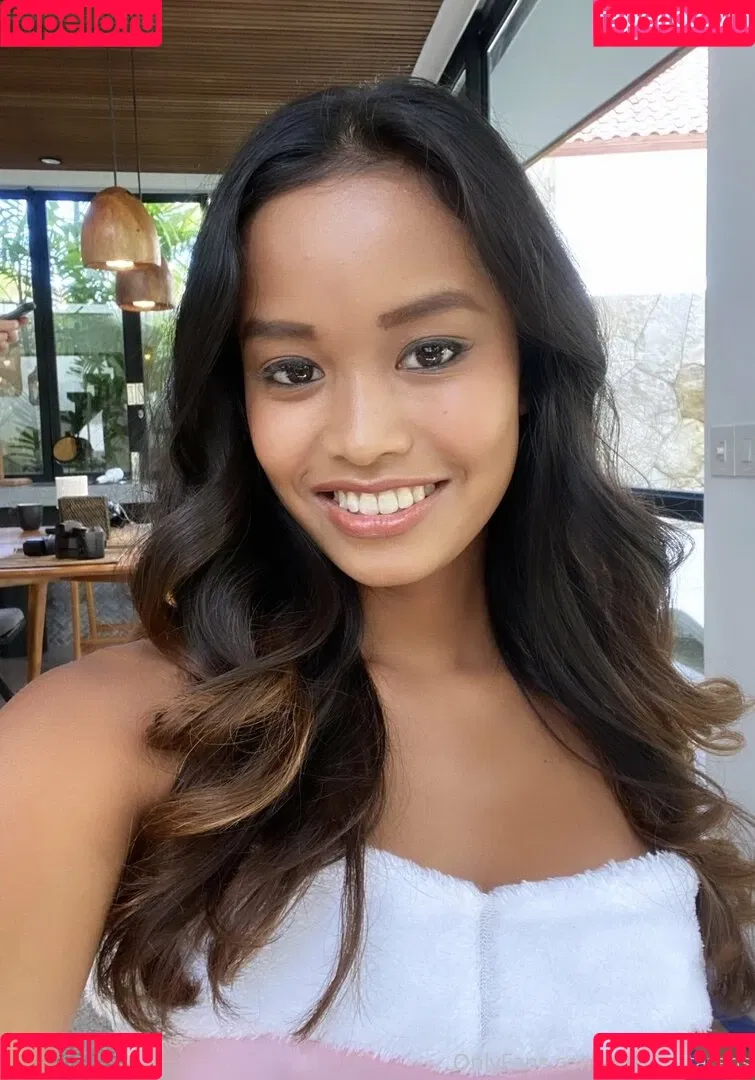 putricintafans Onlyfans Photo Gallery 