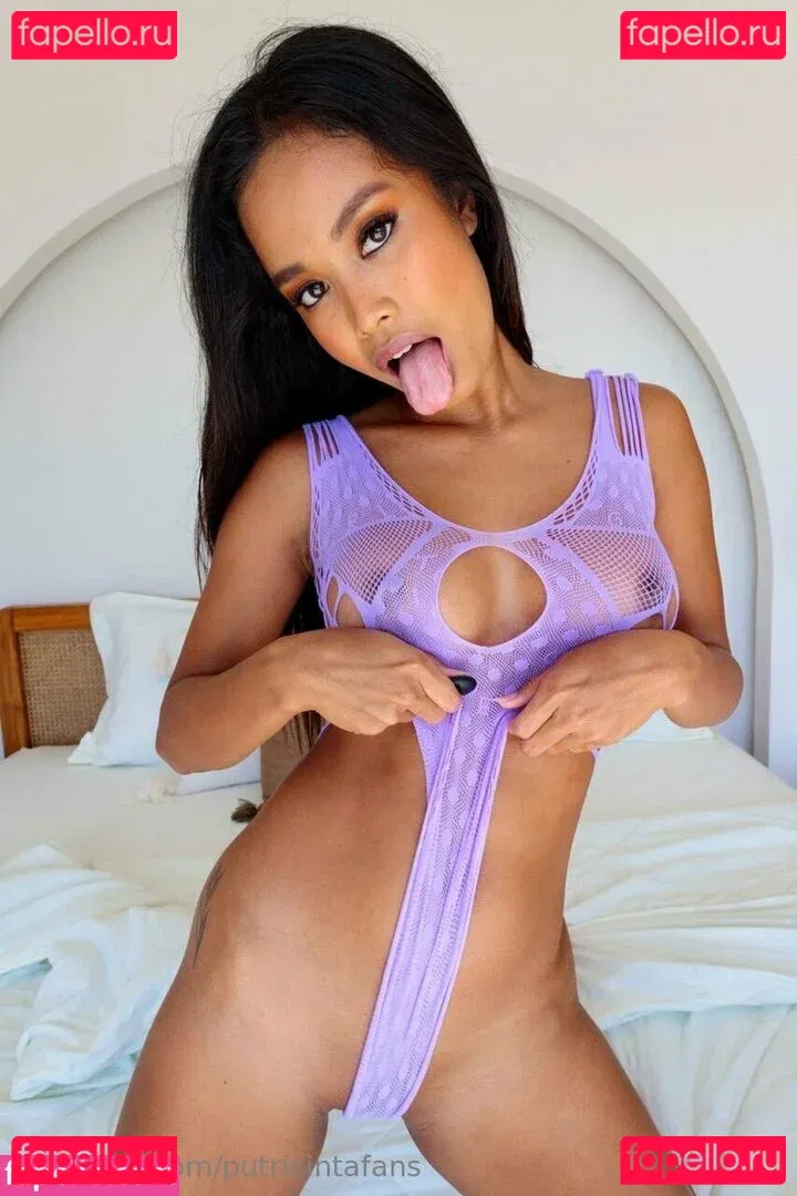 putricintafans Onlyfans Photo Gallery 