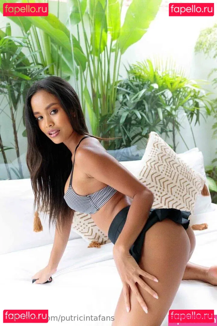 putricintafans Onlyfans Photo Gallery 