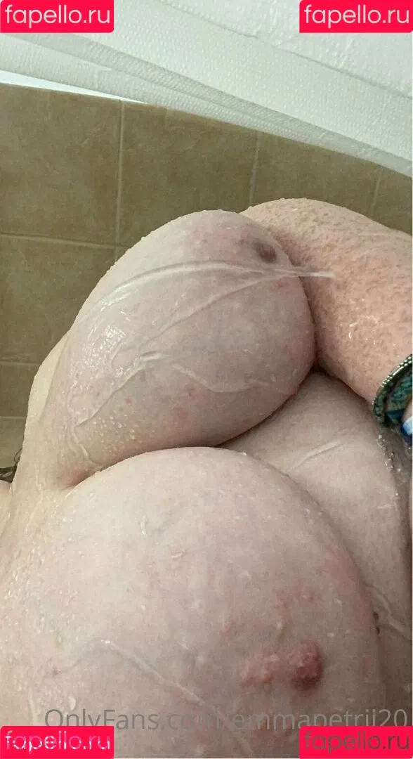 bigtittyemma Onlyfans Photo Gallery 