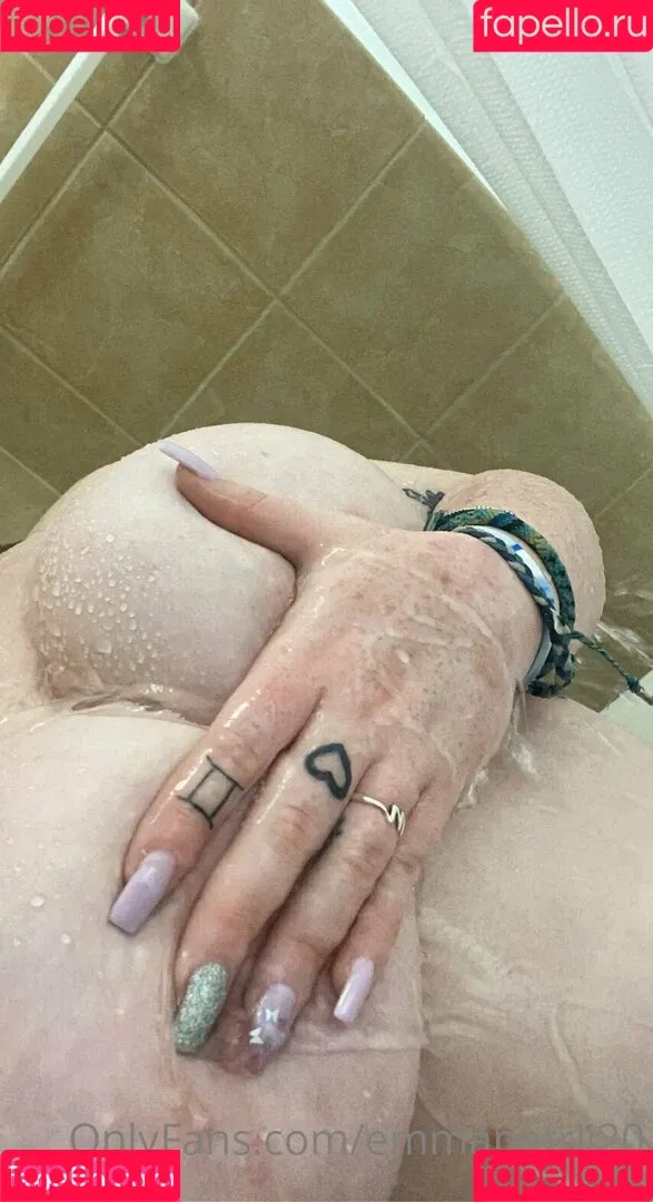 bigtittyemma Onlyfans Photo Gallery 