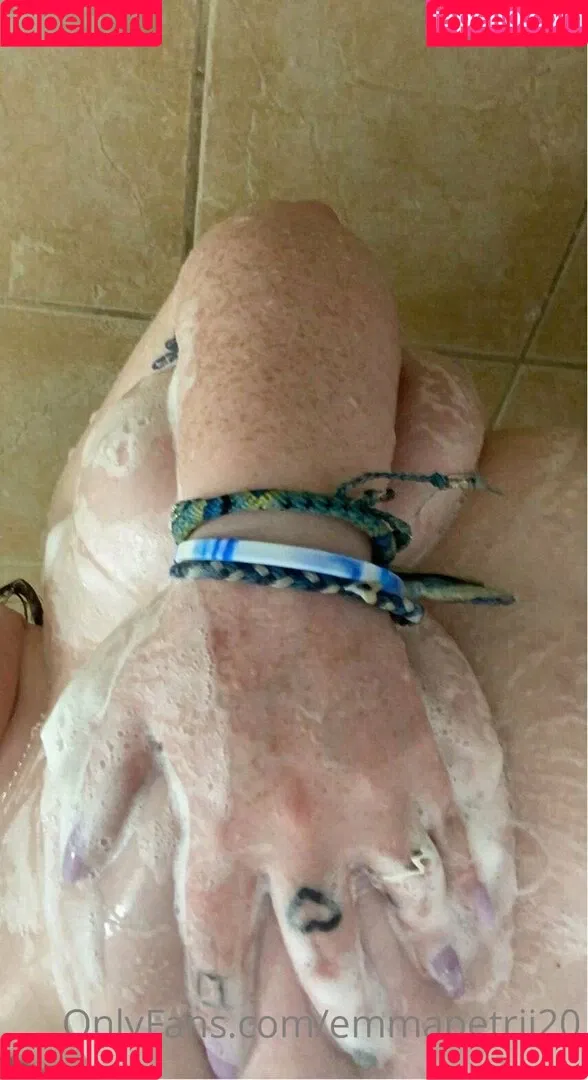 bigtittyemma Onlyfans Photo Gallery 